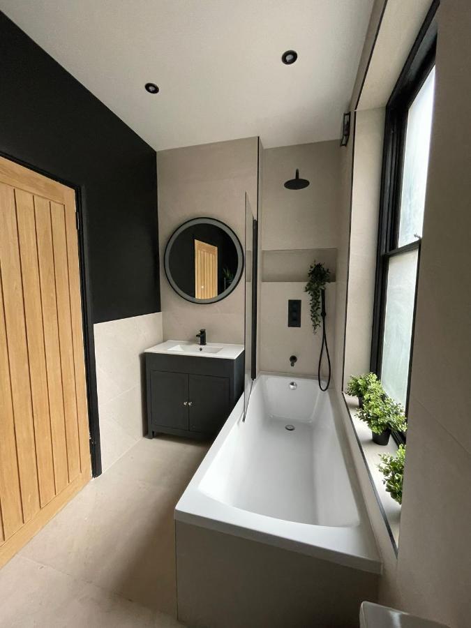Luxury 2 Bed 1 Bath In Central London By Graceful Apartments Exterior photo